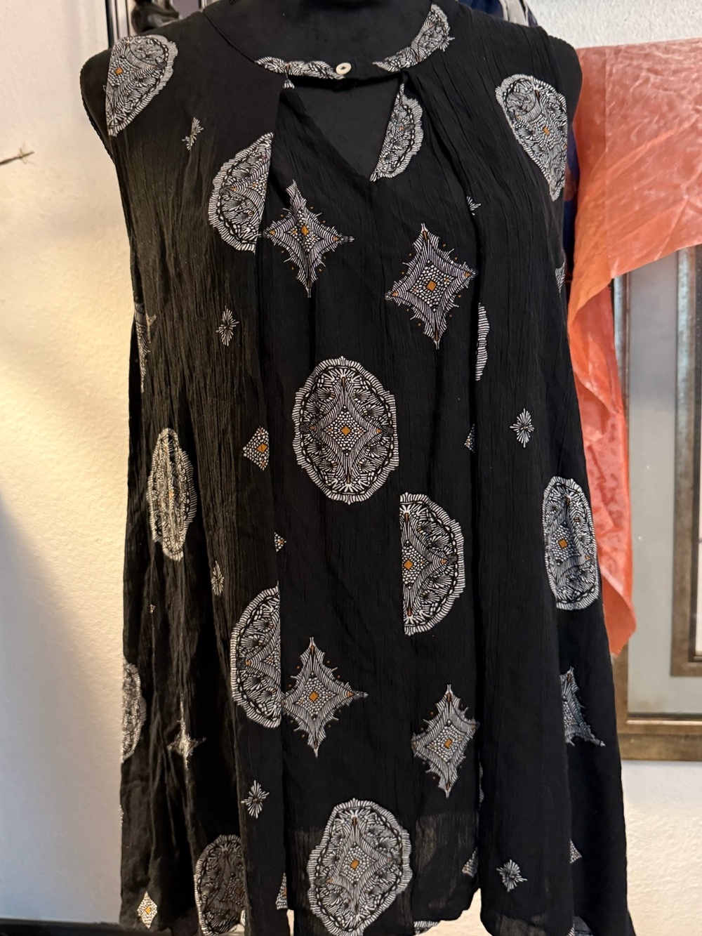 Entro Boho Medallion Pleated Keyhole Mini Dress Tunic •Size L•